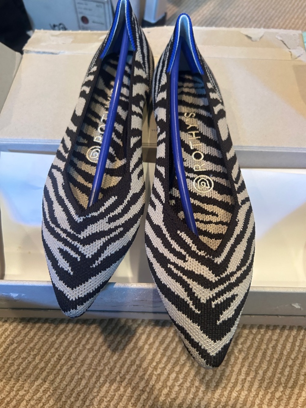 NIB Rothy's black Zebra the pointKnit Flats - Black & Cream size 6.5